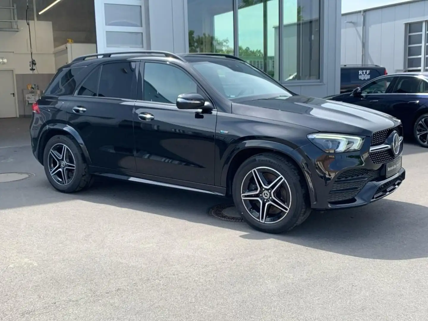 Mercedes-Benz GLE 350 de 4MATIC AMG, AHV, Airmatic Noir - 2