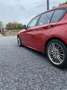 BMW 116 d Rood - thumbnail 2