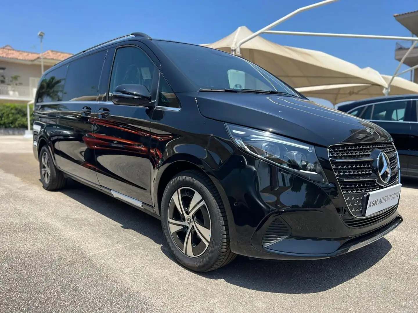 Mercedes-Benz V 250 d Automatic 4Matic Avantgarde ExtraLong Noir - 1