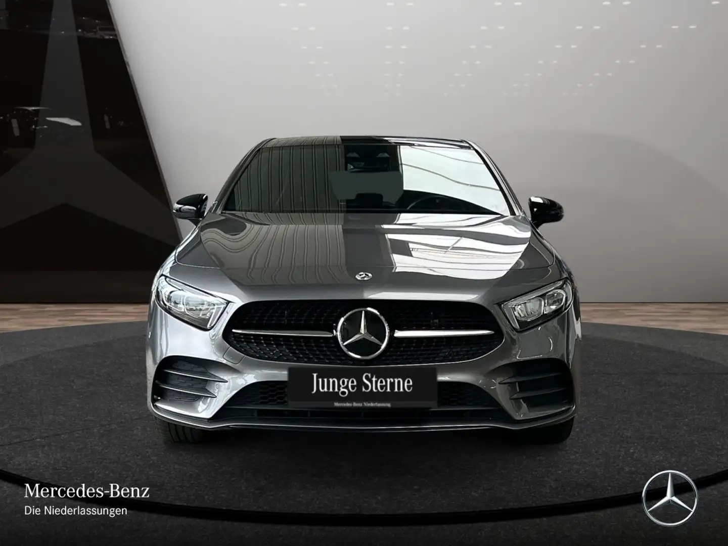 Mercedes-Benz A 250 e EDITION 2020+AMG+NIGHT+PANO+LED+KAMERA+19" Grau - 2