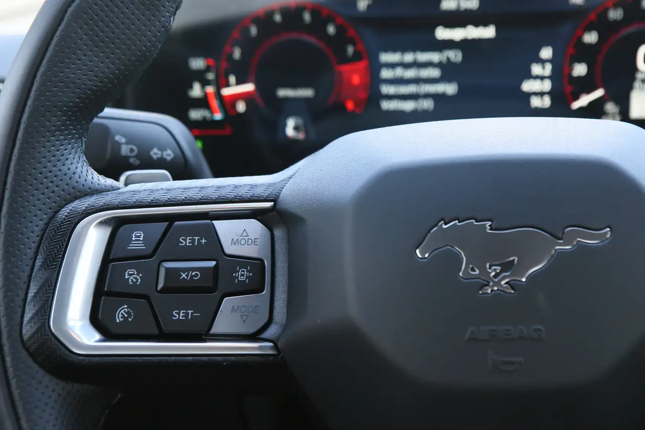 Ford Mustang снимка Ford Mustang