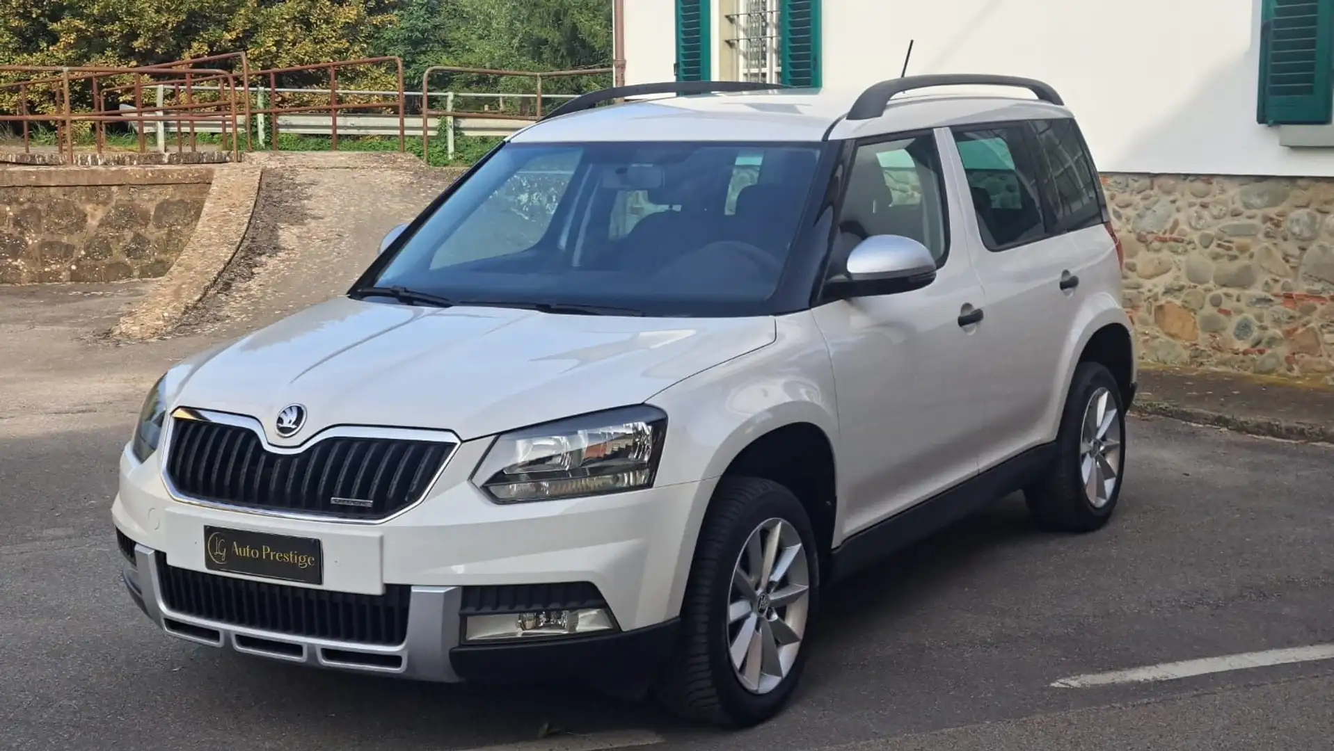 Skoda Yeti Yeti 1.6 tdi Ambition GreenLine Bianco - 2