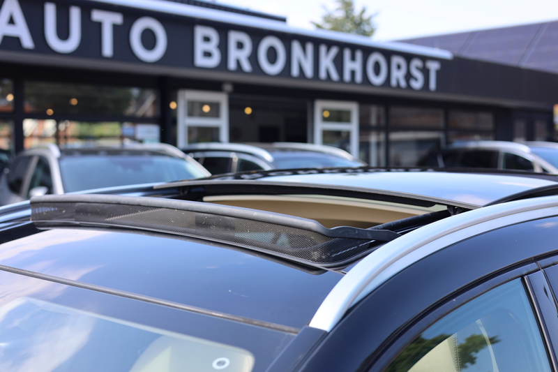Mercedes-Benz GLA 180 PREMIUM I LEDER I PANO I AUT I TREKHAAK — photo 6