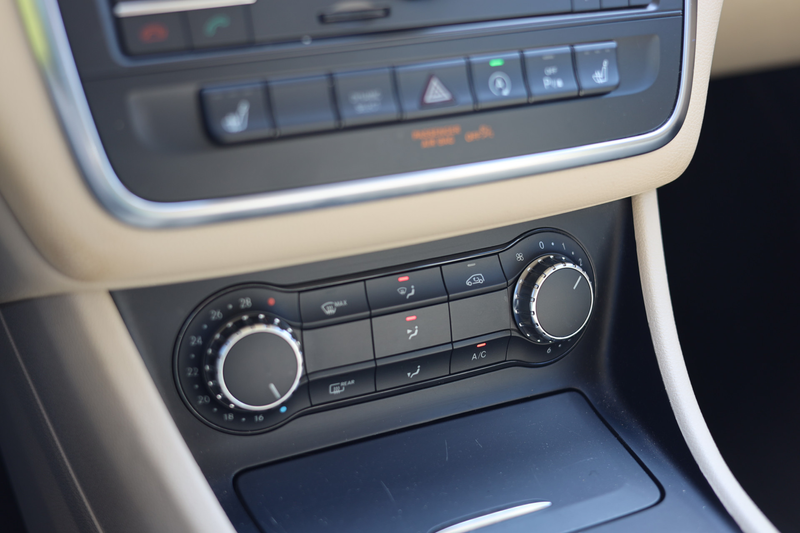 Mercedes-Benz GLA 180 PREMIUM I LEDER I PANO I AUT I TREKHAAK — photo 19