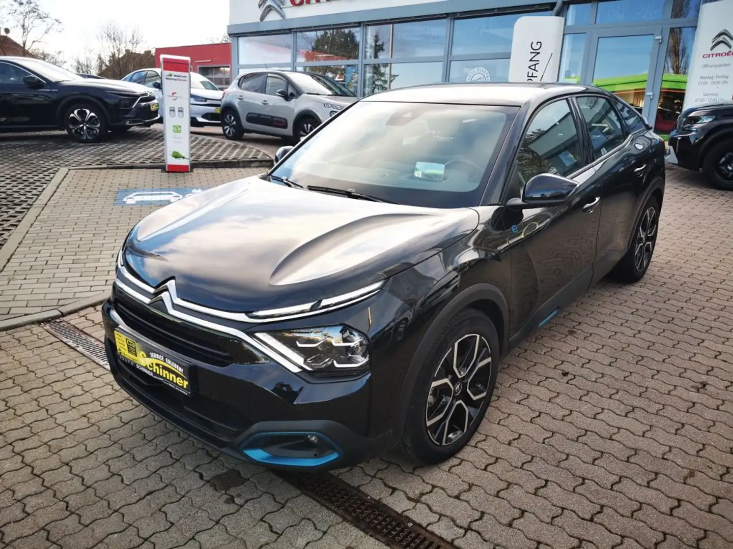 Citroen C4 e-C4 136 FEEL PACK Schwarz - 1