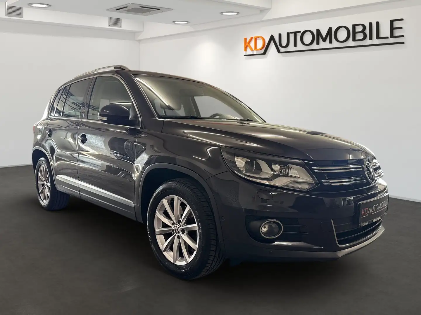 Volkswagen Tiguan 1,4 TSI Lounge BMT Gris - 2