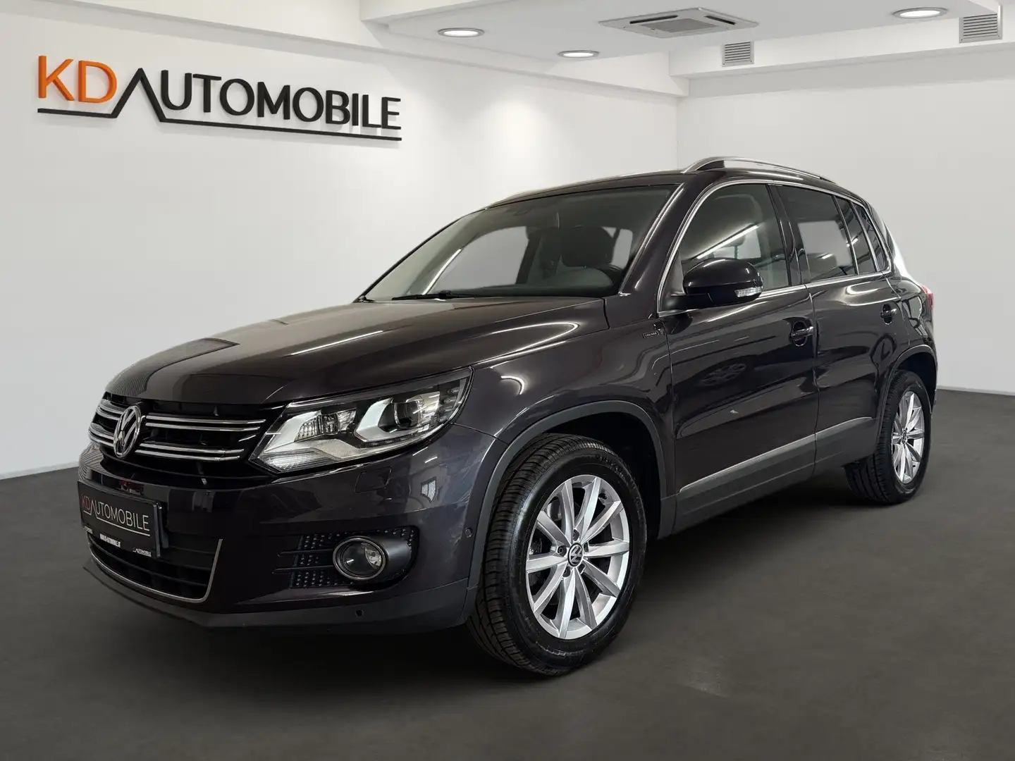 Volkswagen Tiguan 1,4 TSI Lounge BMT Gris - 1