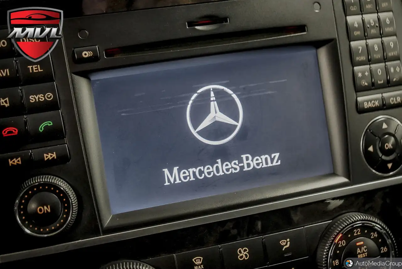 Mercedes-Benz R-Class снимка Mercedes-Benz R-Class