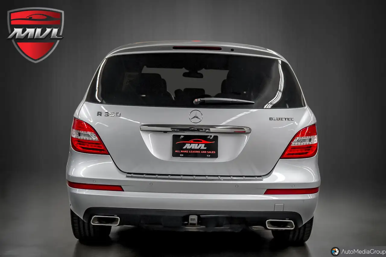 Mercedes-Benz R-Class снимка Mercedes-Benz R-Class