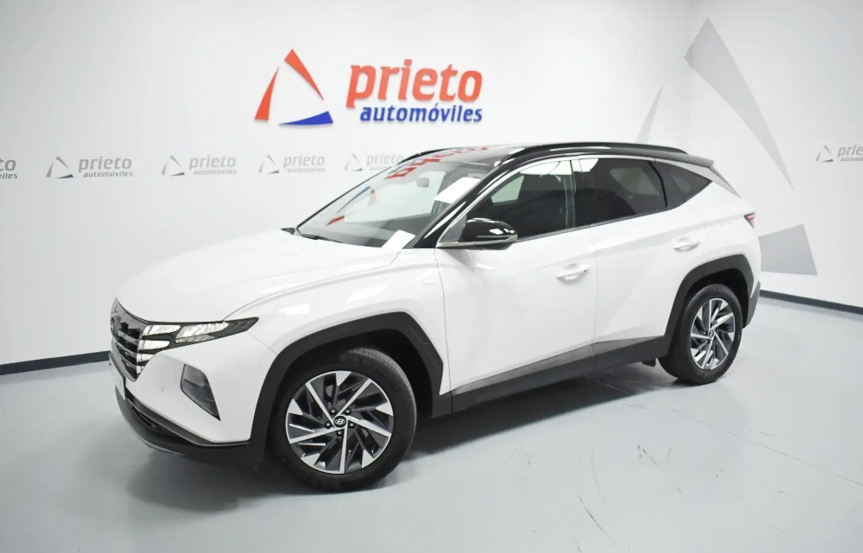 Hyundai TUCSON 1.6 CRDI 48V Tecno 2C 4x2 DT Blanc - 1