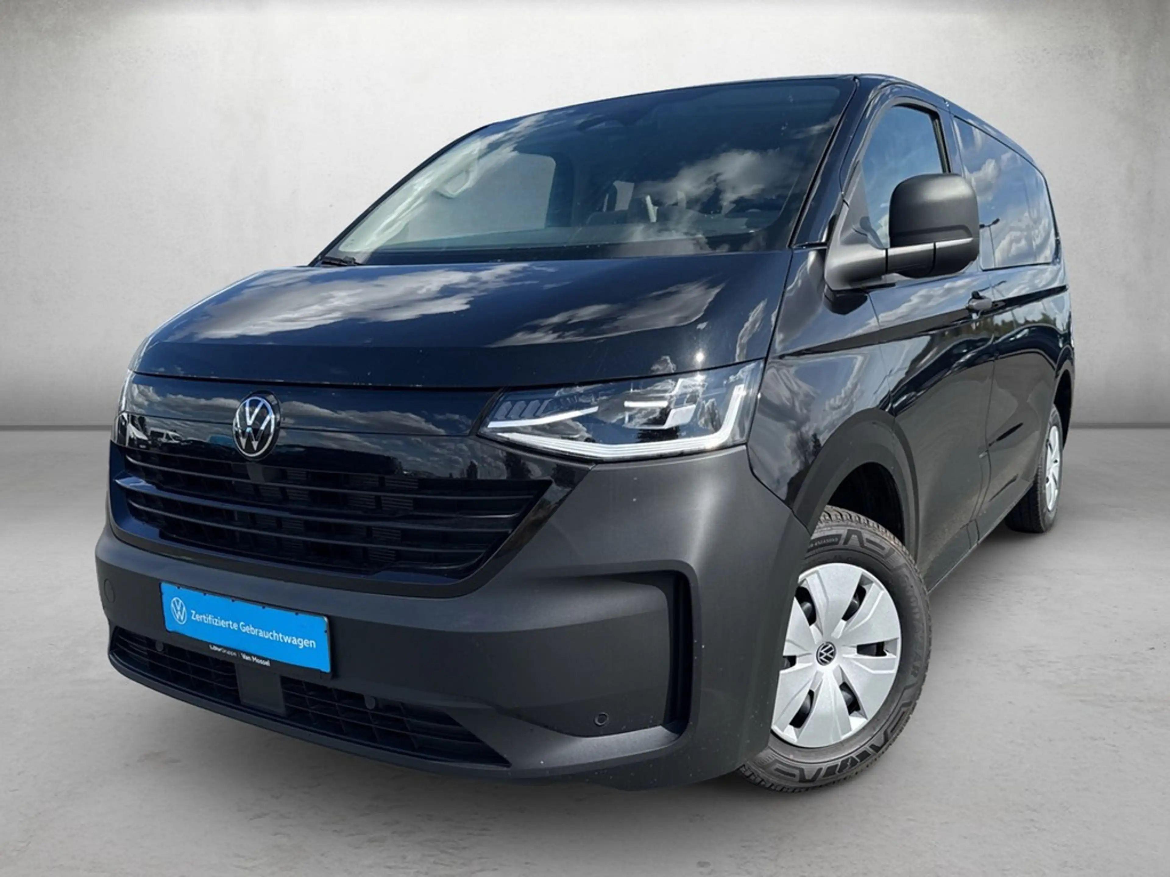Volkswagen T7 Caravelle 2.0l TDI — photo 4