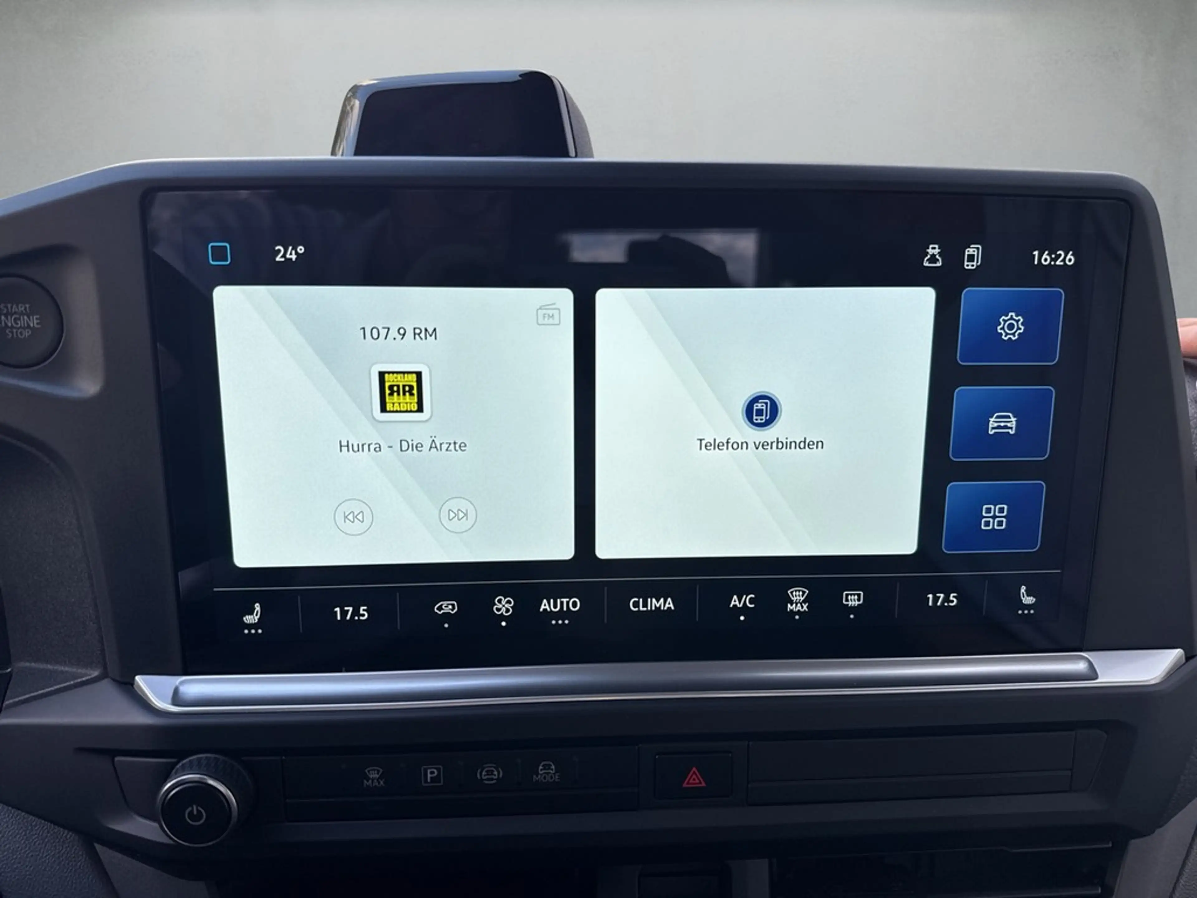Volkswagen T7 Caravelle 2.0l TDI — photo 10
