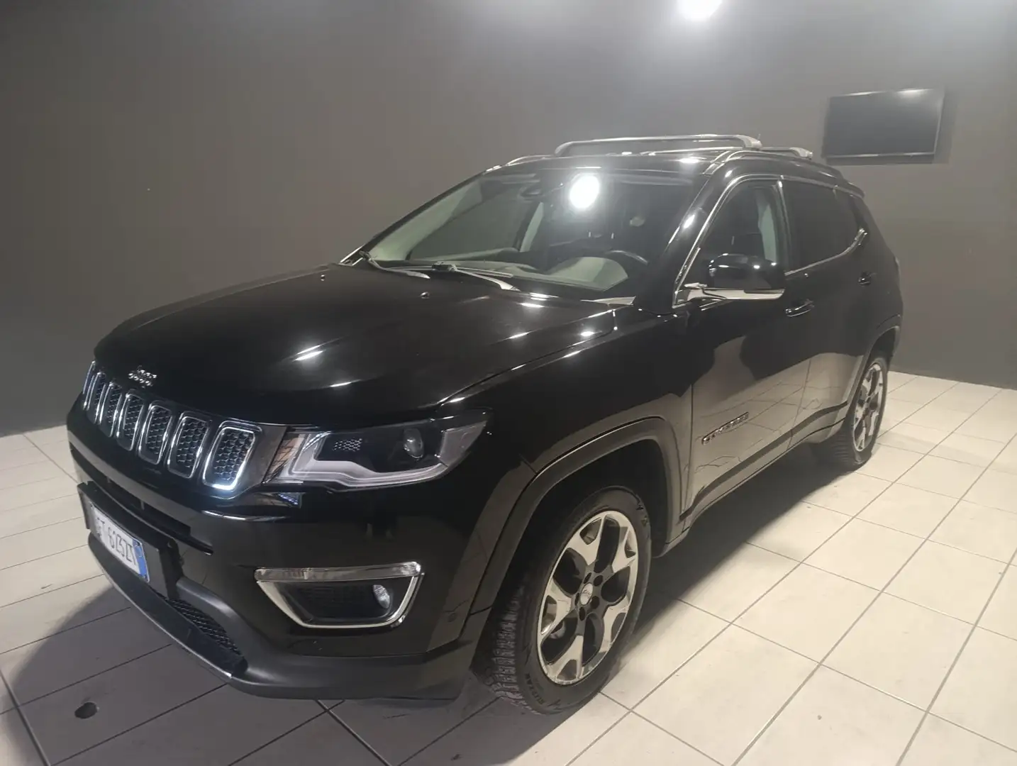 Jeep Compass Compass 2.0 mjt Limited 4wd 140cv auto my19 Nero - 2