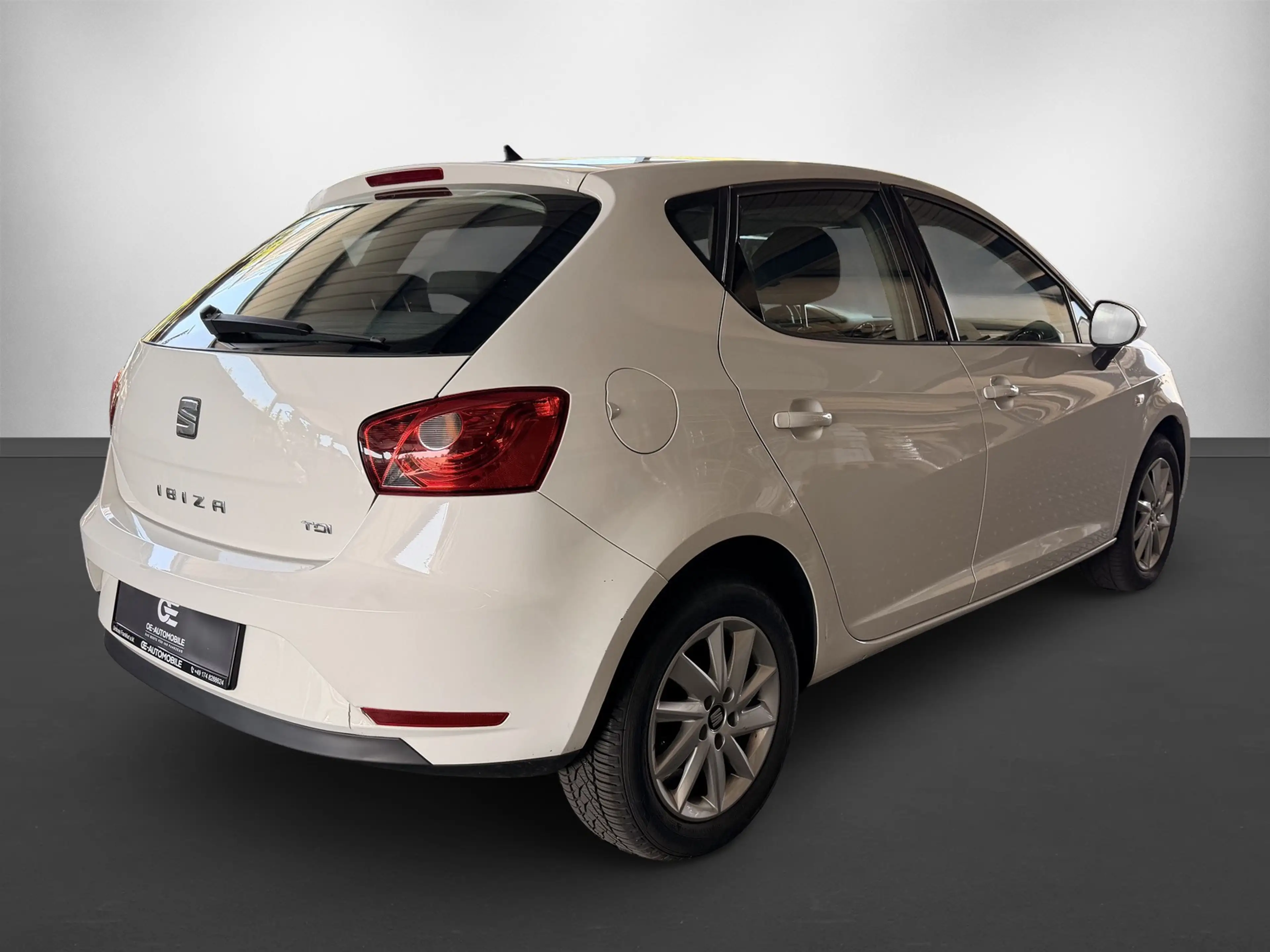 SEAT Ibiza 1.6 TDI Style Salsa *TÜV2028*5-Türig*SHZ*Klima*2.Hand*Alu* — photo 5