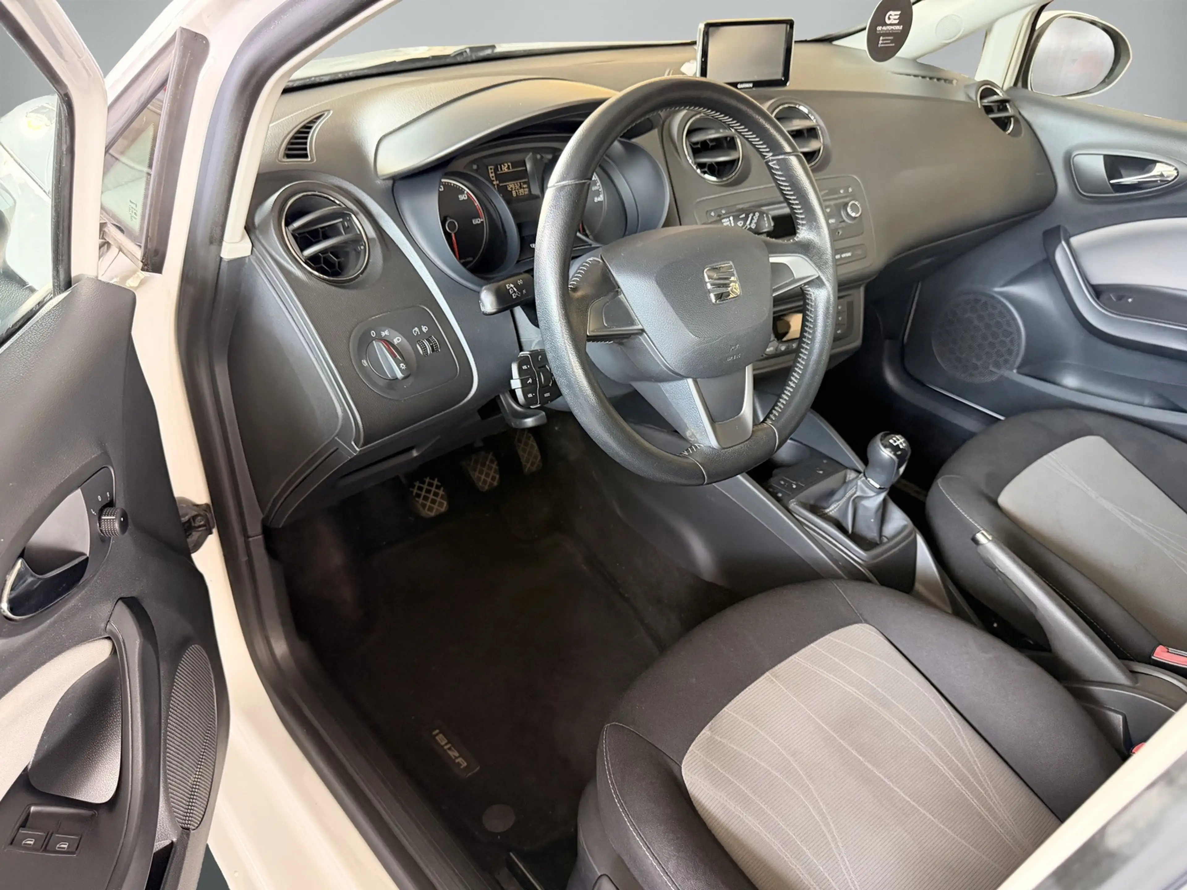 SEAT Ibiza 1.6 TDI Style Salsa *TÜV2028*5-Türig*SHZ*Klima*2.Hand*Alu* — photo 9