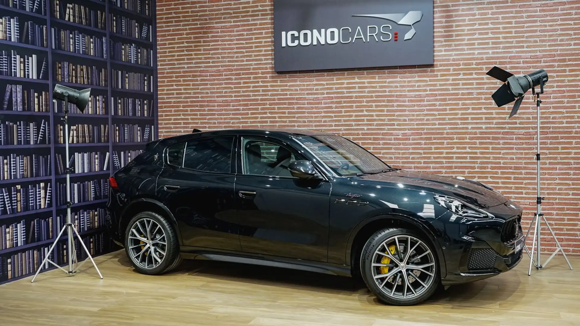 Maserati Grecale Trofeo V6 530CV AWD Negro - 1