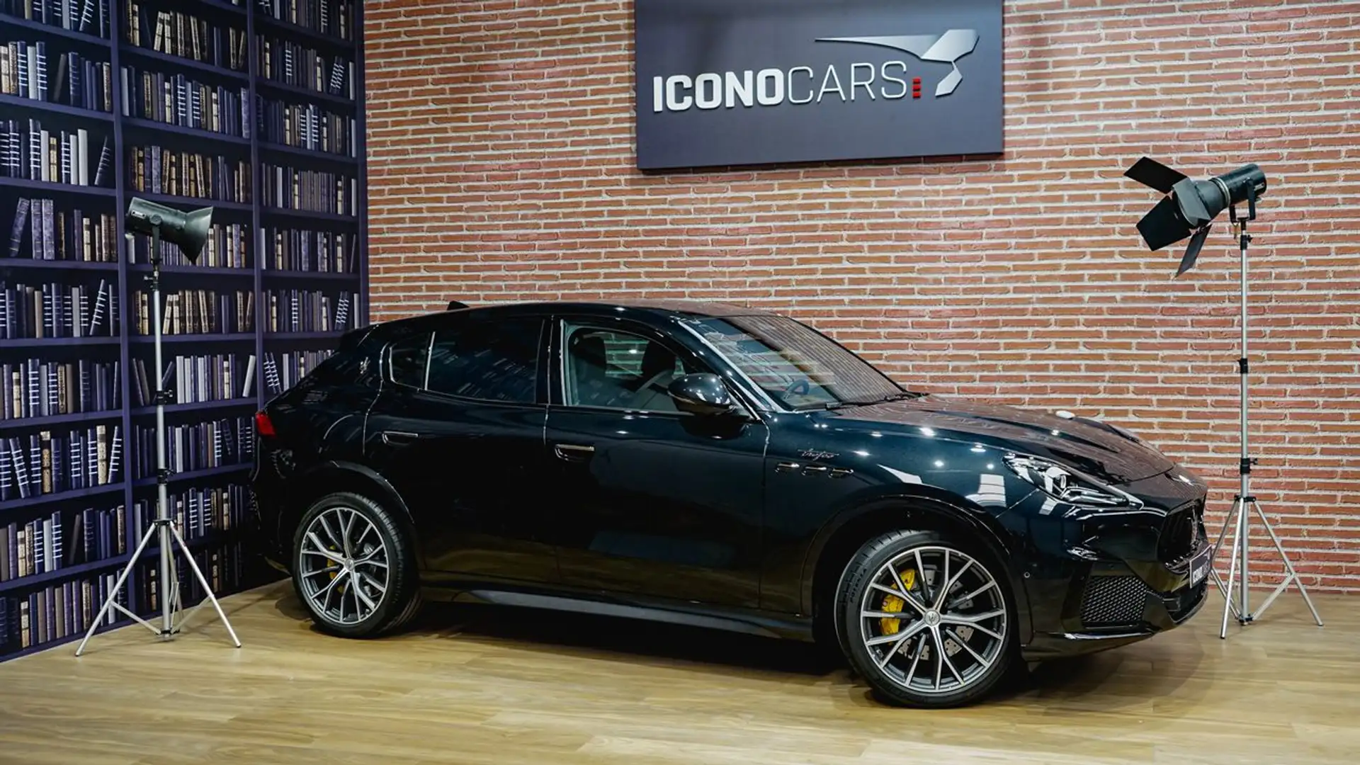 Maserati Grecale Trofeo V6 530CV AWD Negro - 2