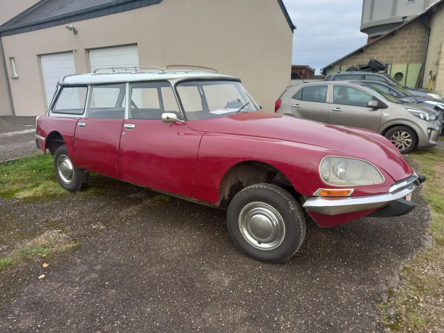 Citroen DS 20 Break Très rare Bruin - 2