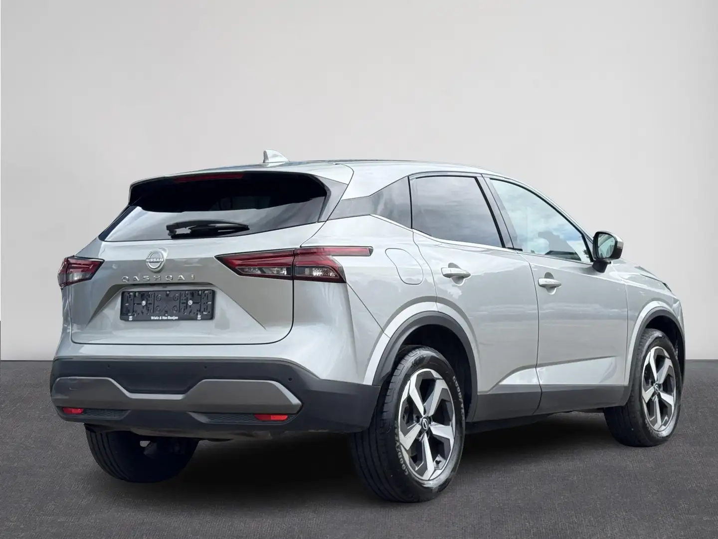 Nissan Qashqai 1.3 MHEV Xtronic N-Connecta 360 Camera | Navi | AC Grijs - 2
