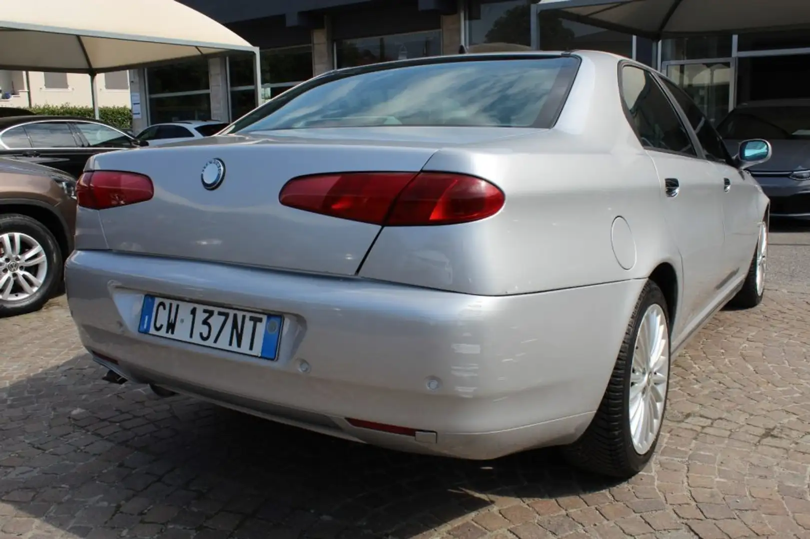 Alfa Romeo 166 2.4 JTD M-JET 20V cat Luxury Argento - 2