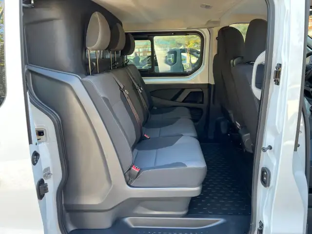 Renault Trafic view 7
