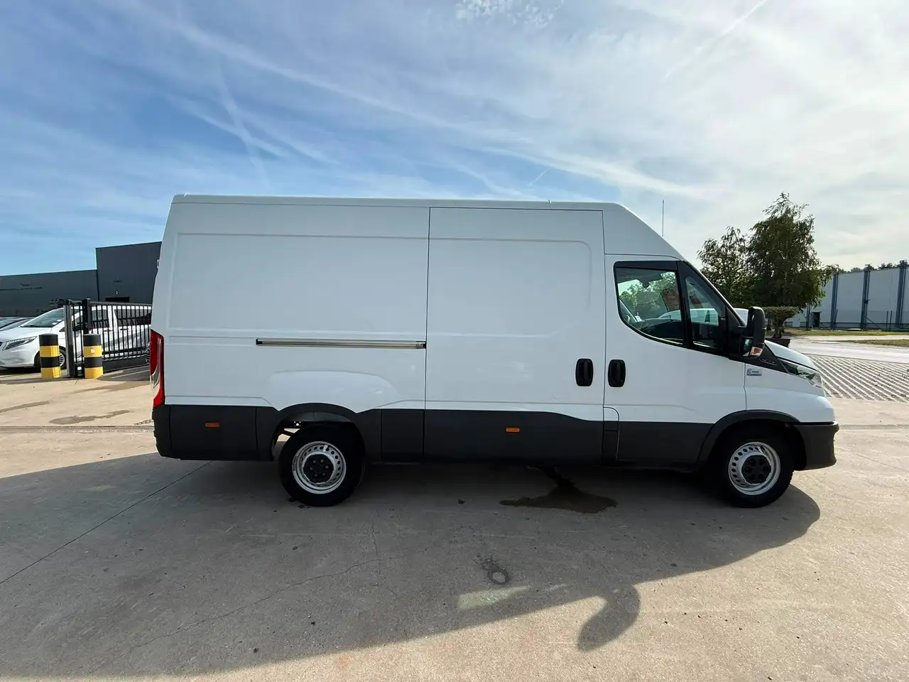 Iveco Daily 2021 — фото 15