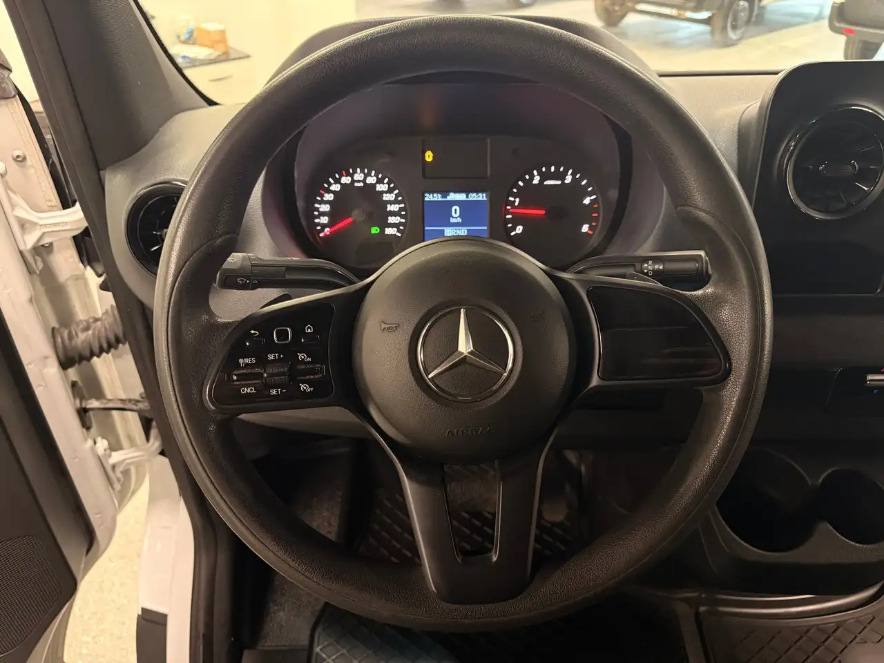 Mercedes-Benz Sprinter снимка Mercedes-Benz Sprinter