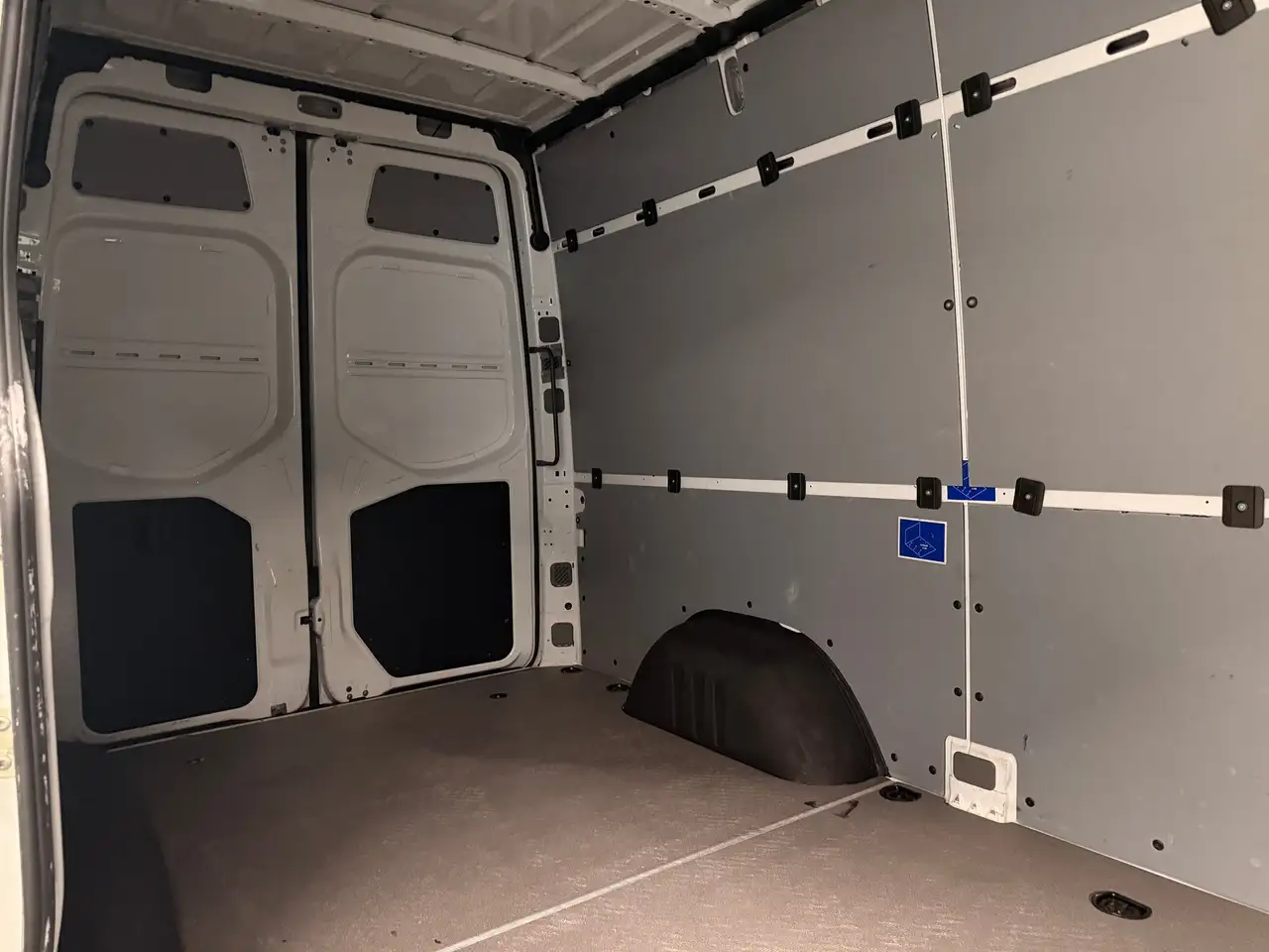 Mercedes-Benz Sprinter снимка Mercedes-Benz Sprinter