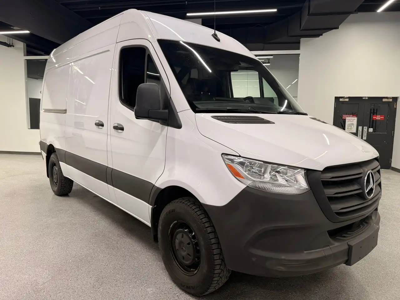 Mercedes-Benz Sprinter снимка Mercedes-Benz Sprinter