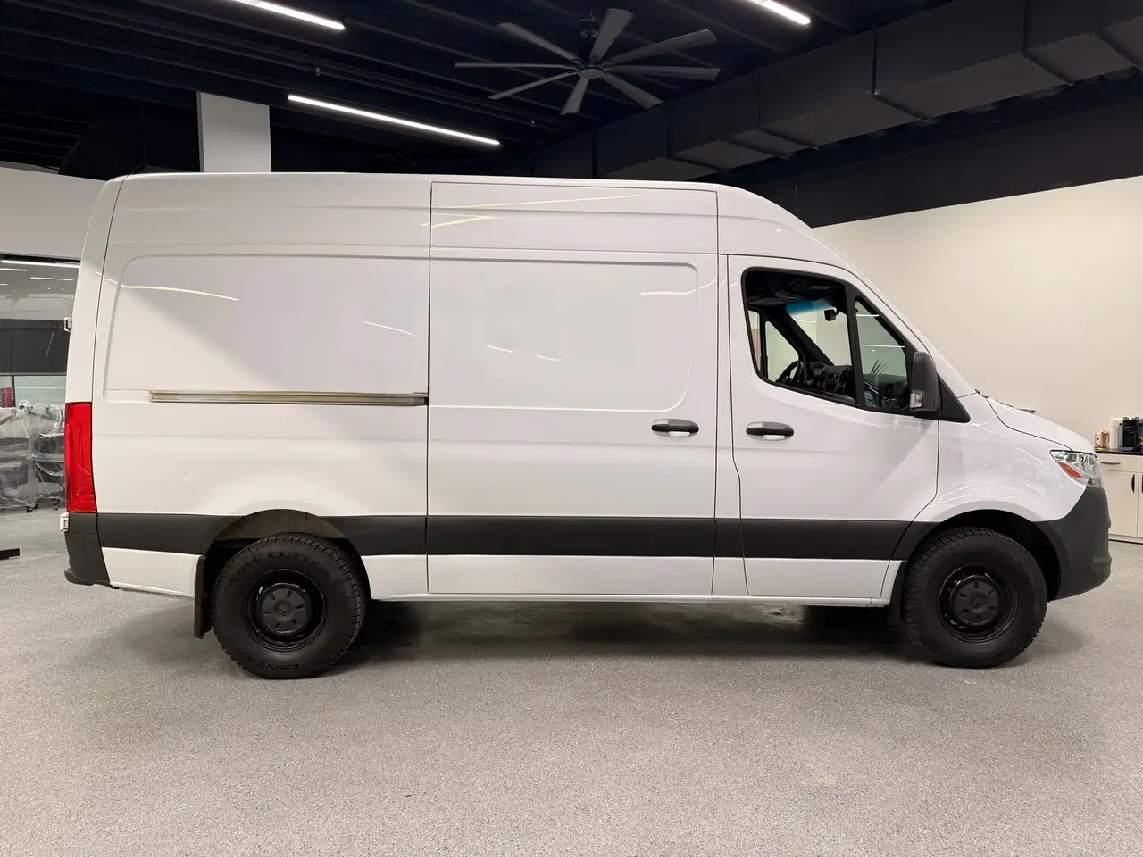 Mercedes-Benz Sprinter снимка Mercedes-Benz Sprinter