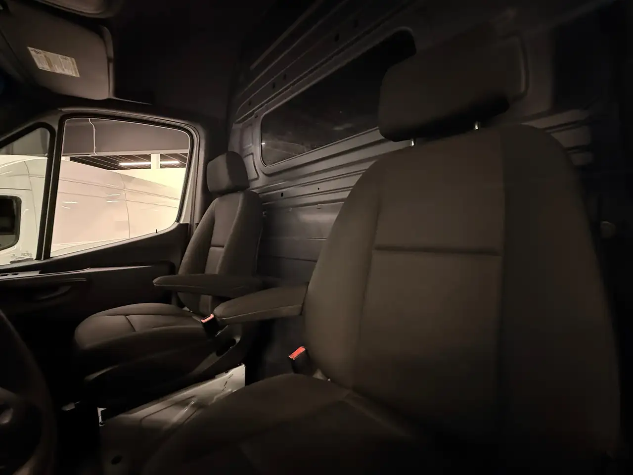 Mercedes-Benz Sprinter снимка Mercedes-Benz Sprinter
