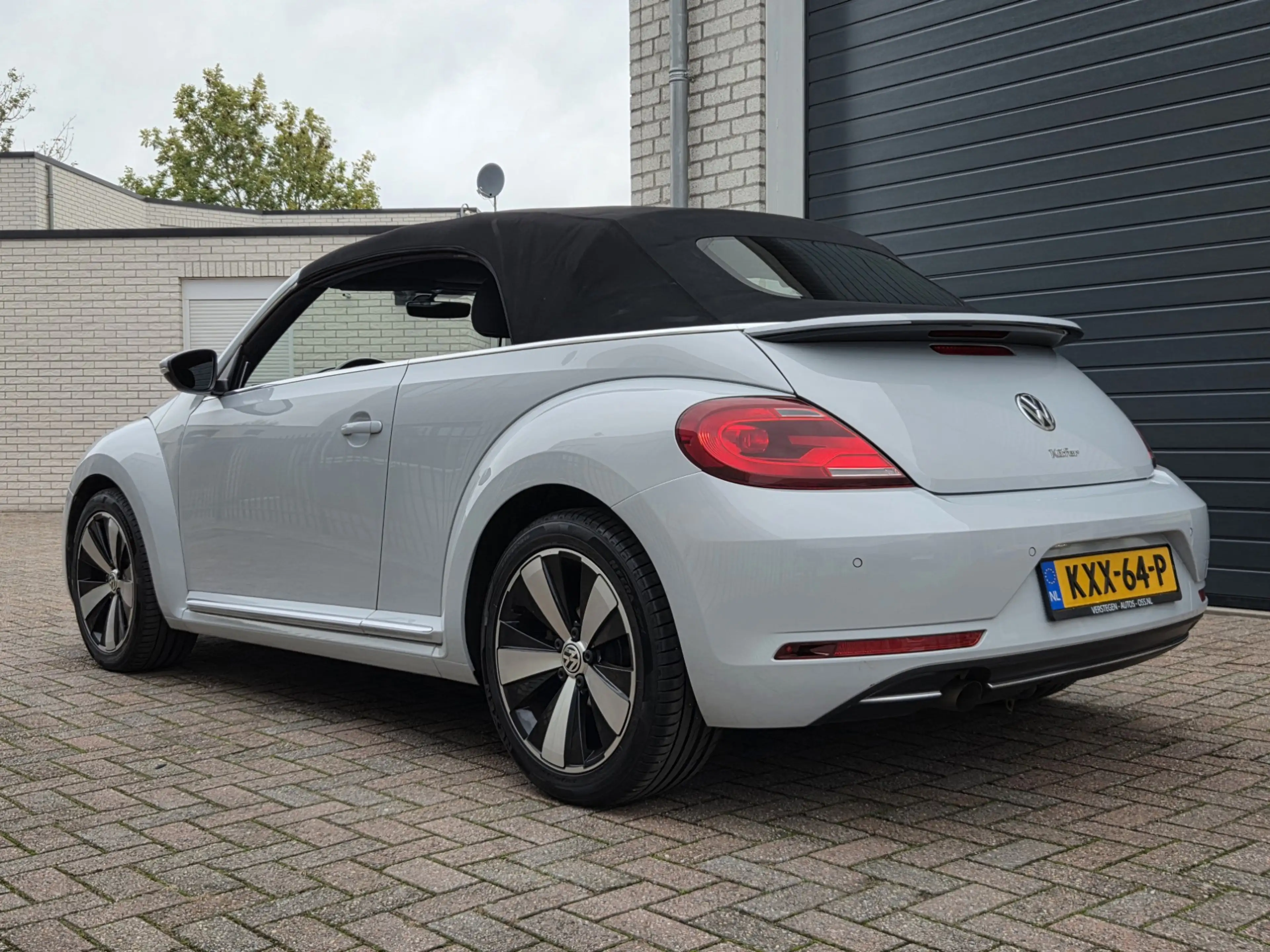 Volkswagen Beetle Cabriolet 1.2 TSI Navi-Led-Cruise-Camera — photo 3