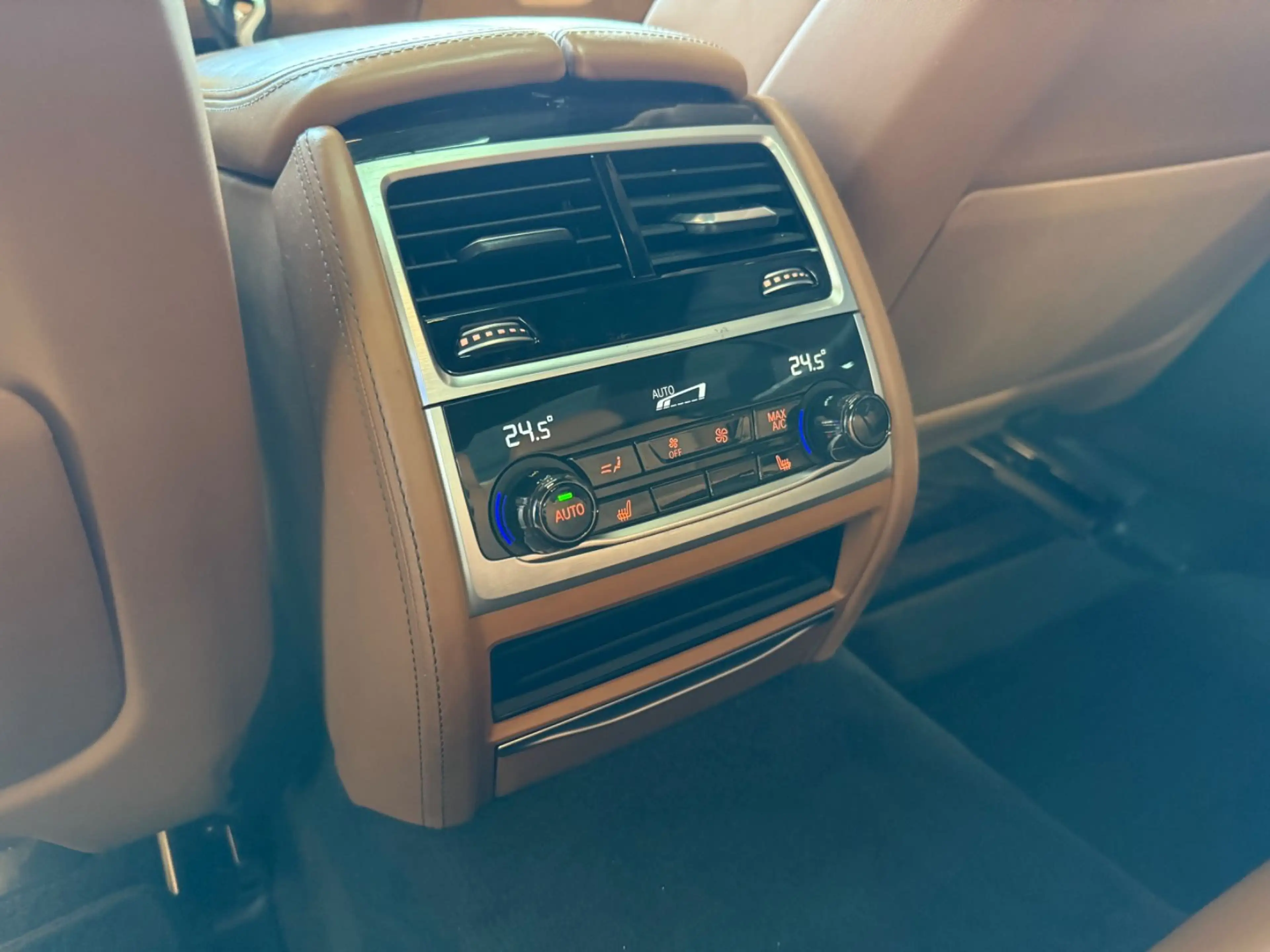 BMW 750 d xD HUD/3DKamera/Softclose/H&K/TV+/Sitzlüf. — photo 8