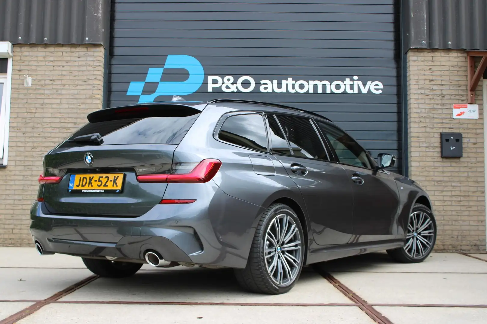 BMW 330 3-serie Touring 330e xDrive M Sport / Adaptief ond Gris - 2