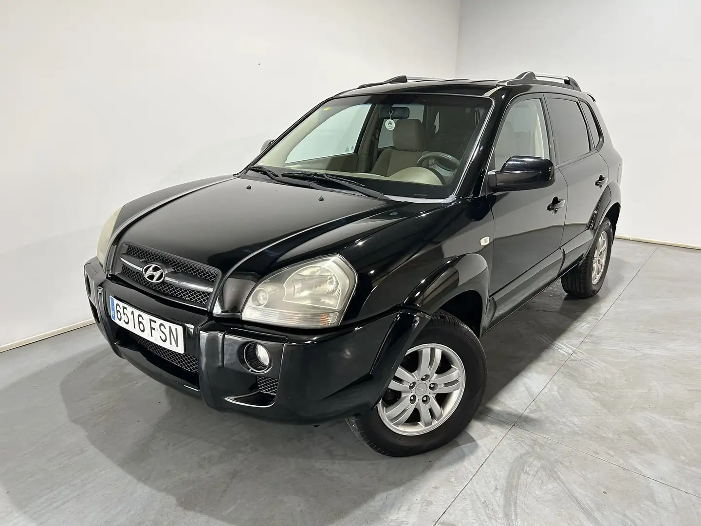 Hyundai TUCSON 2.0 Comfort FULL 4x2 Schwarz - 1