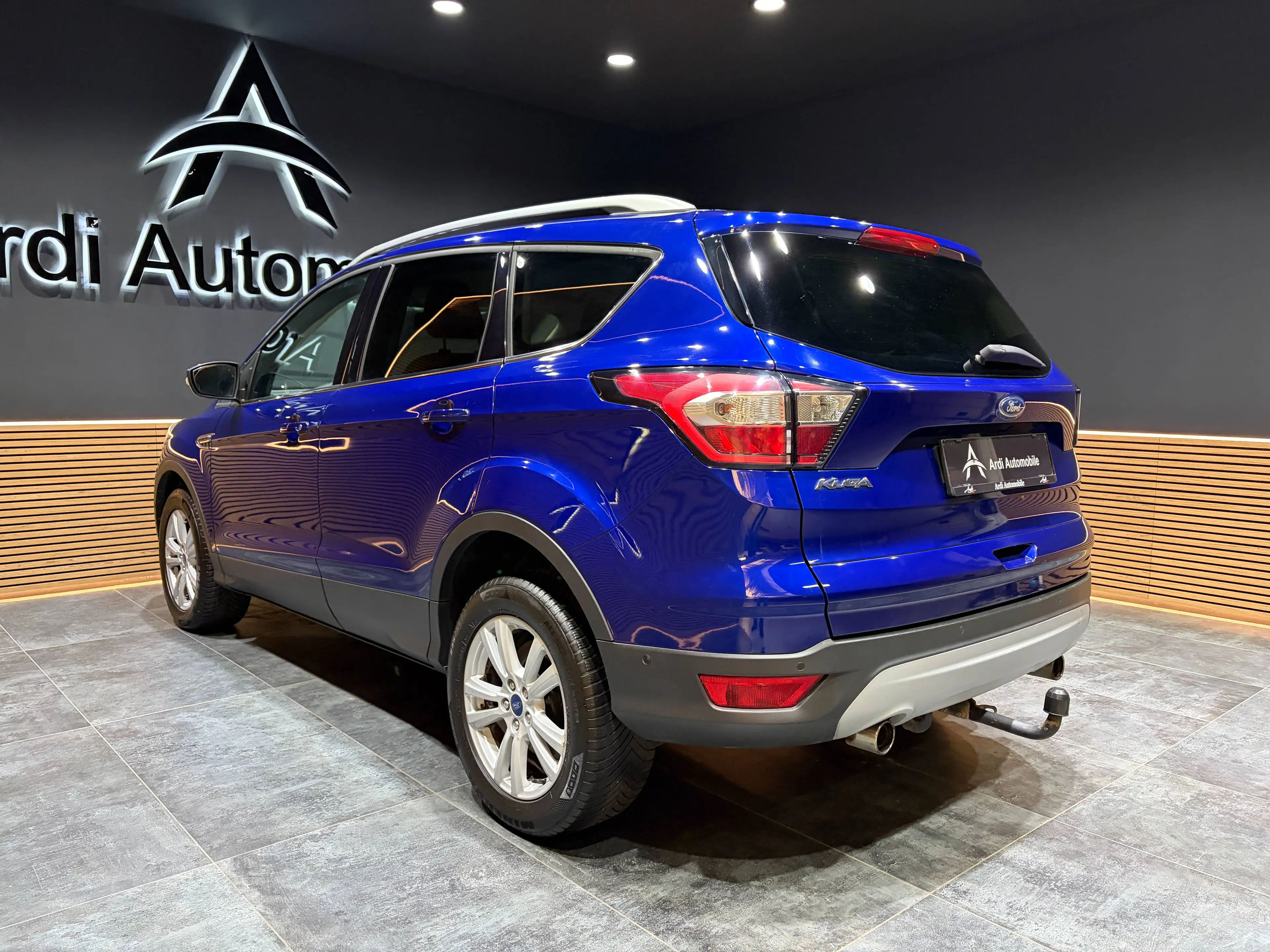 Ford Kuga 1.5 TDCi *SIEGE+VOLANT CHAUFFANT*CARPLAY*GARANTIE* — photo 6