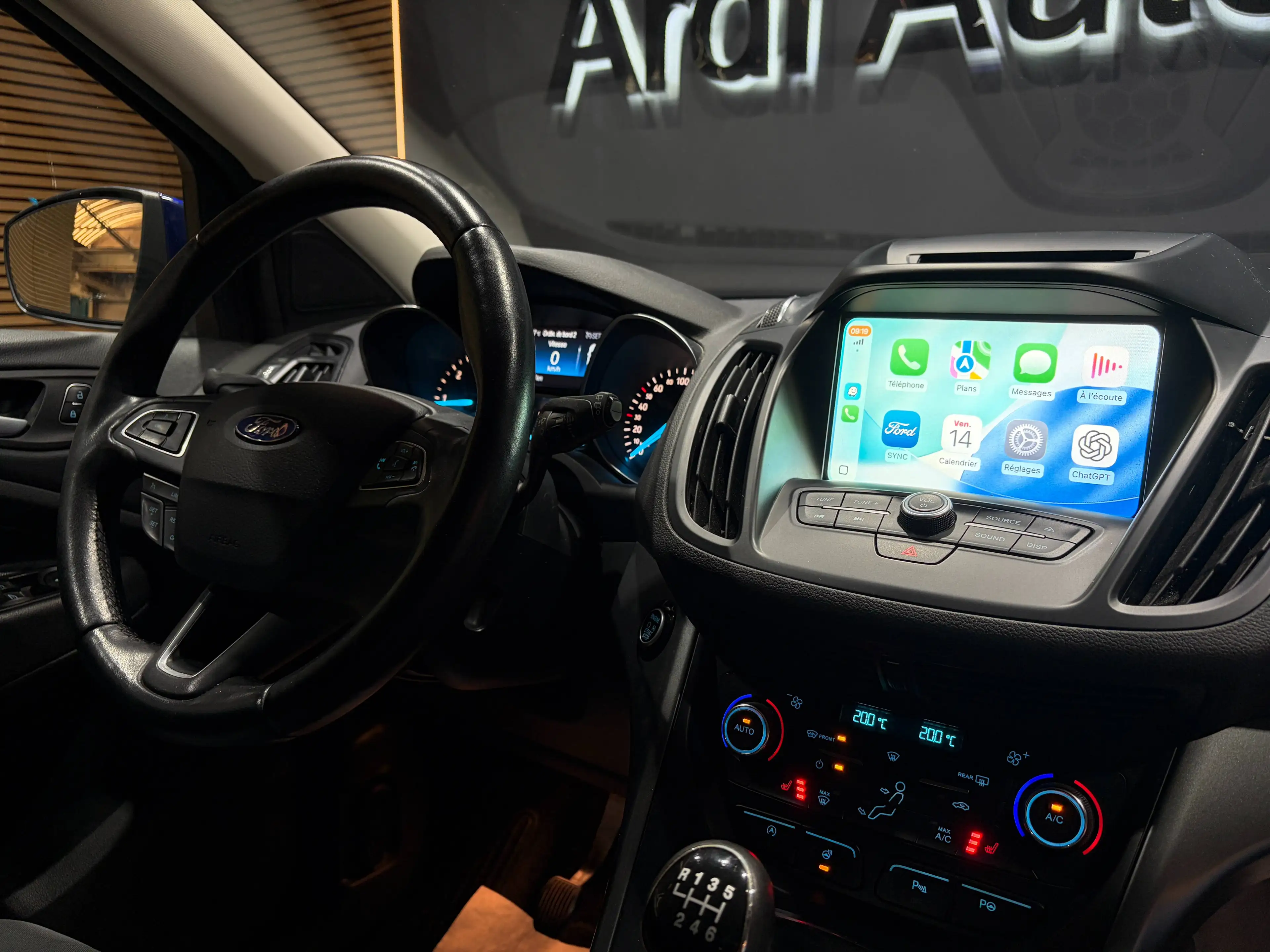 Ford Kuga 1.5 TDCi *SIEGE+VOLANT CHAUFFANT*CARPLAY*GARANTIE* — photo 12