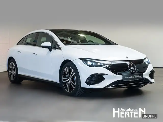 Mercedes-Benz Eqe view 3