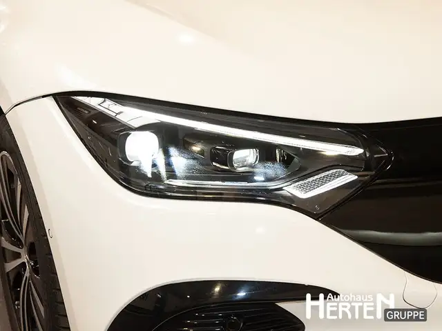 Mercedes-Benz Eqe view 13