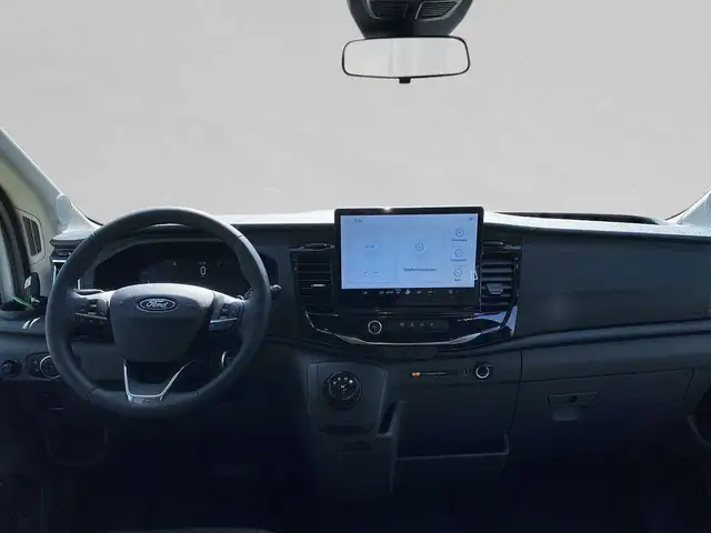Ford Transit view 4