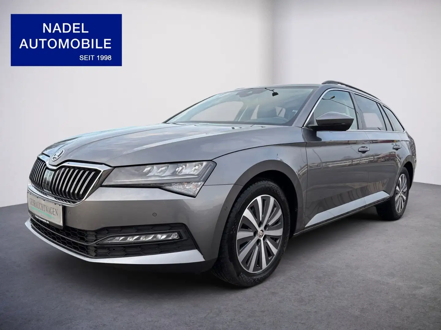 Skoda Superb Combi Ambition/Navi/LED/SHZ/FSE/DAB Gris - 1