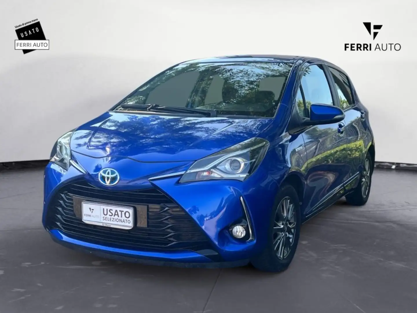 Toyota Yaris 1.5 Hybrid 5 porte Cool Bleu - 2