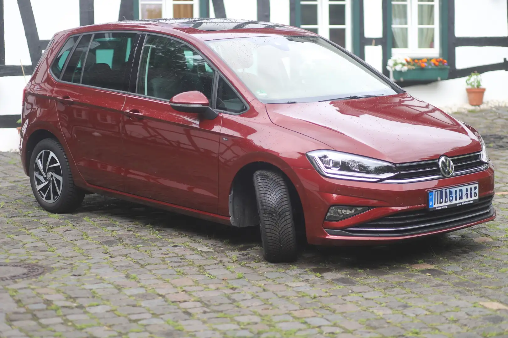 Volkswagen Golf Sportsvan Golf Sportsvan 1.0 TSI DSG Join Roşu - 1