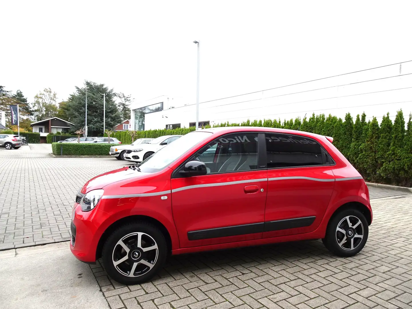 Renault Twingo 1.0 i 5d. Limited AIRCO,CRUISE,BLUETH,ALU,PDC Rouge - 2