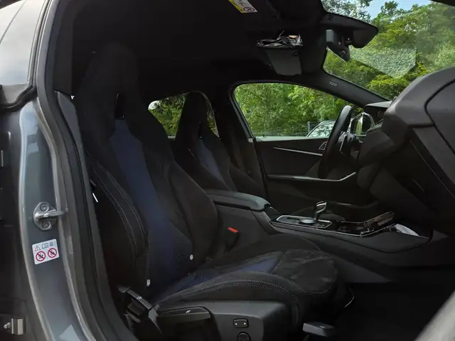 BMW 2 Series view 10