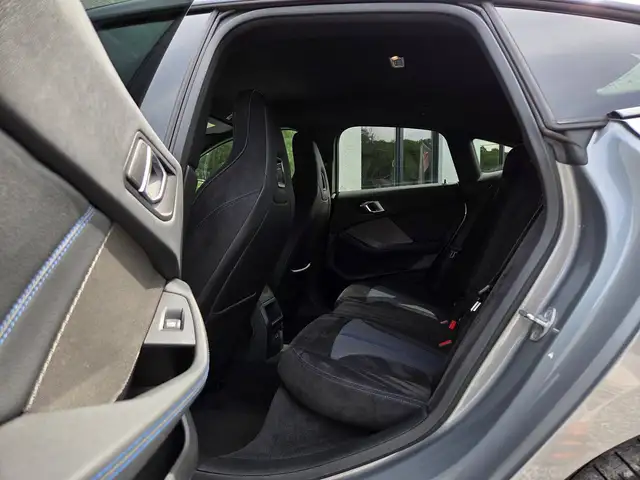 BMW 2 Series view 12