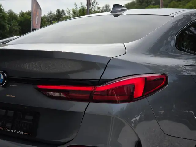 BMW 2 Series view 8