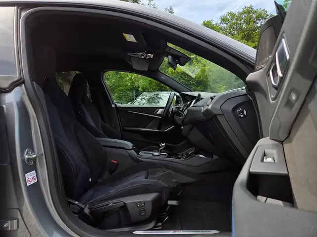 BMW 2 Series view 11