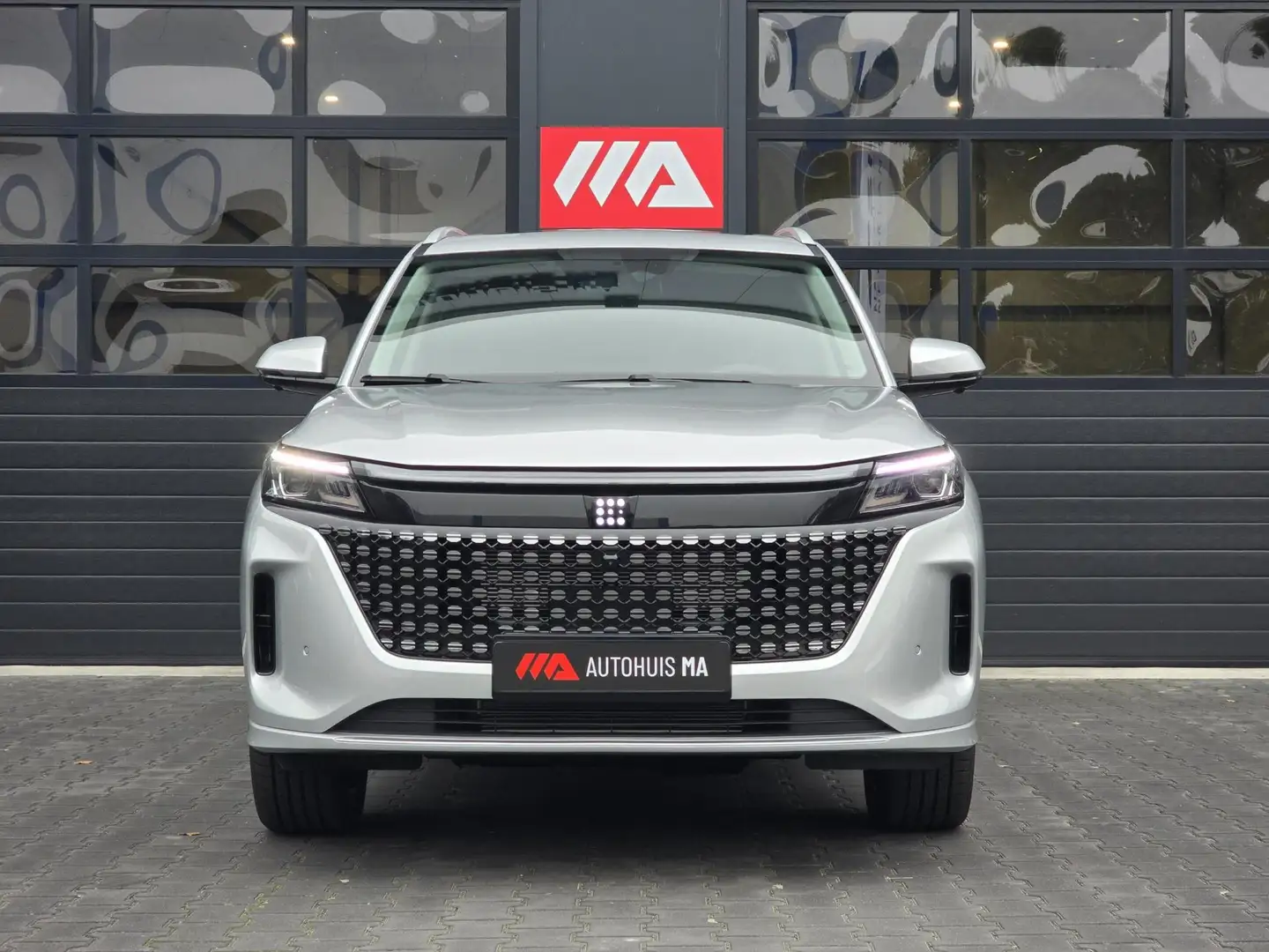 DFSK E5 1.5 PHEV L2 Panorama/360° Camera/7-persoons Zilver - 2