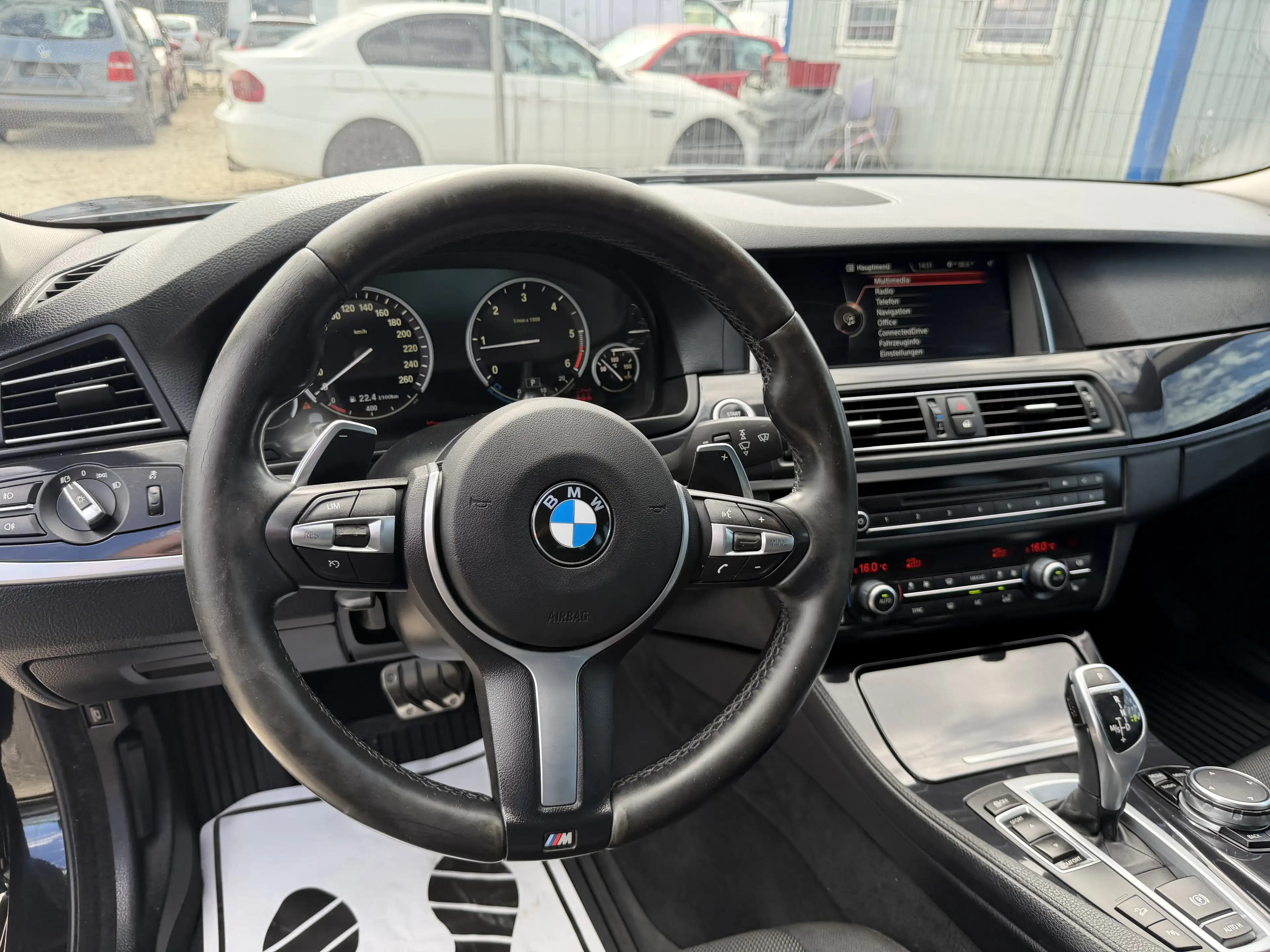 BMW 525 525d xDrive Touring Aut. — photo 12